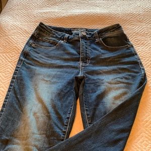 Maurice’s EverFlex High Rise size 8 Jeans